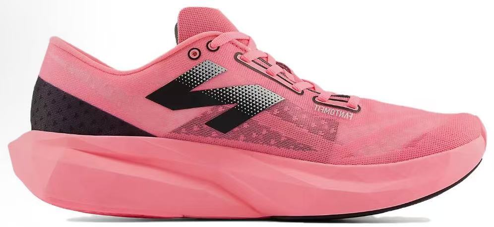 New Balance FuelCell Rebel v4 'Ultra Pink'