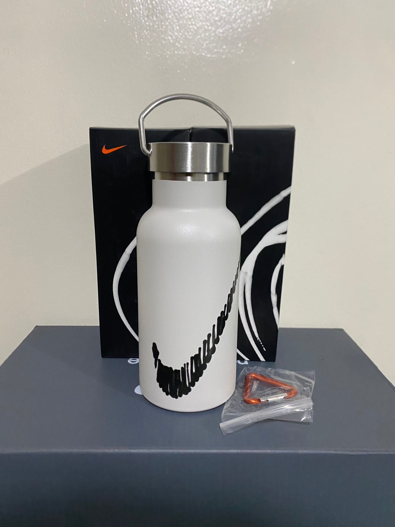 Nike Insulated stainless steel water bottle